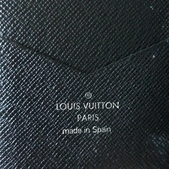 Authentic Louis Vuitton IPHONE X Folio - Picture 5 of 8